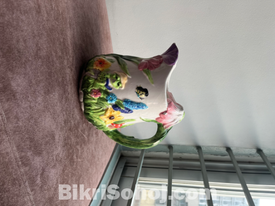 Vintage ceramic showpiece